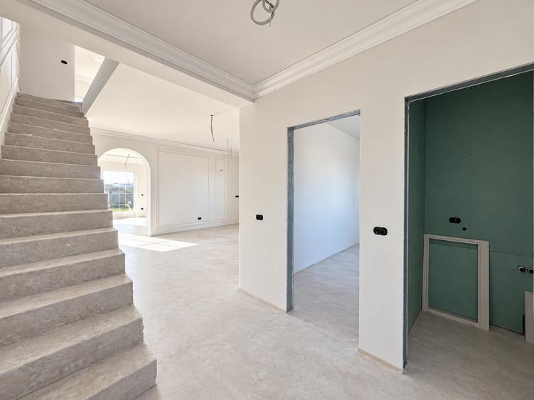 Duplex cu 5 camere cu Canalizare în Moșnița Veche