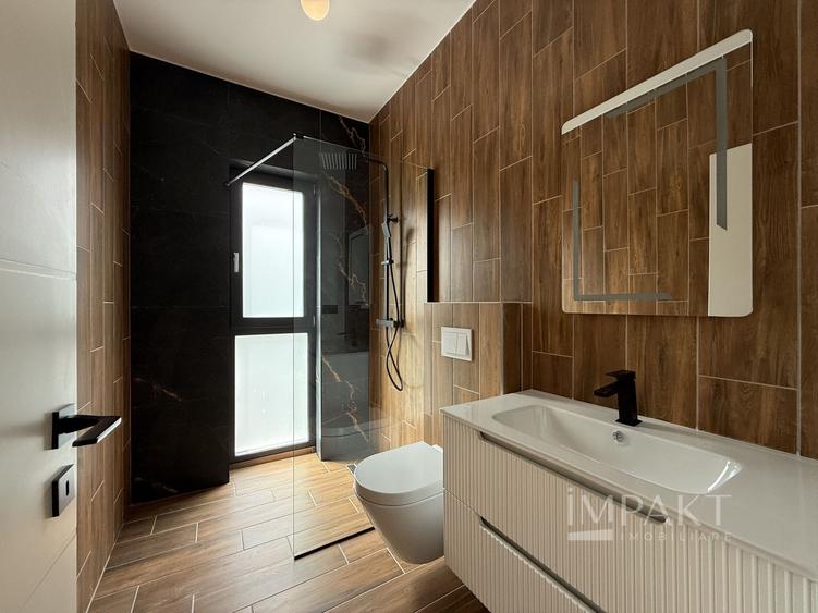 Duplex cu 4 camere cu Canalizare în Chinteni