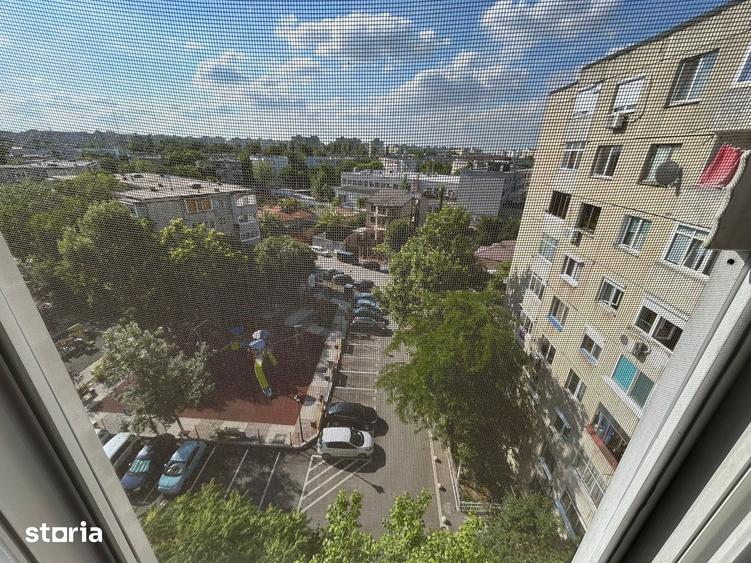 Apartament cu 3 camere decomandat în Rahova