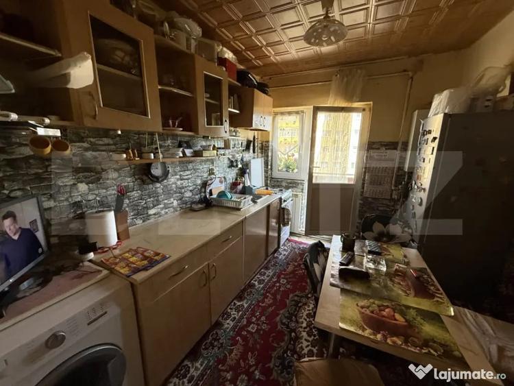 Apartament cu 2 camere decomandat în Micro 17