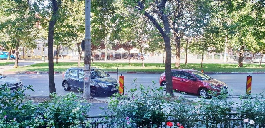 Apartament cu 2 camere semidecomandat, mobilat în Panduri