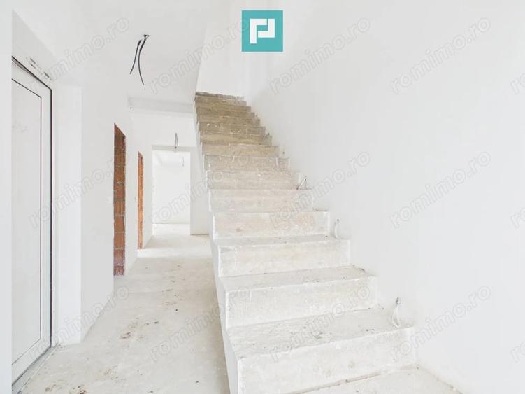 Casă cu Teren 315 Mp în Giarmata