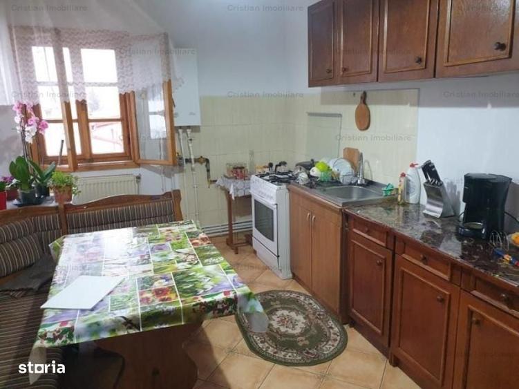Casă cu 4 camere în Ultracentral