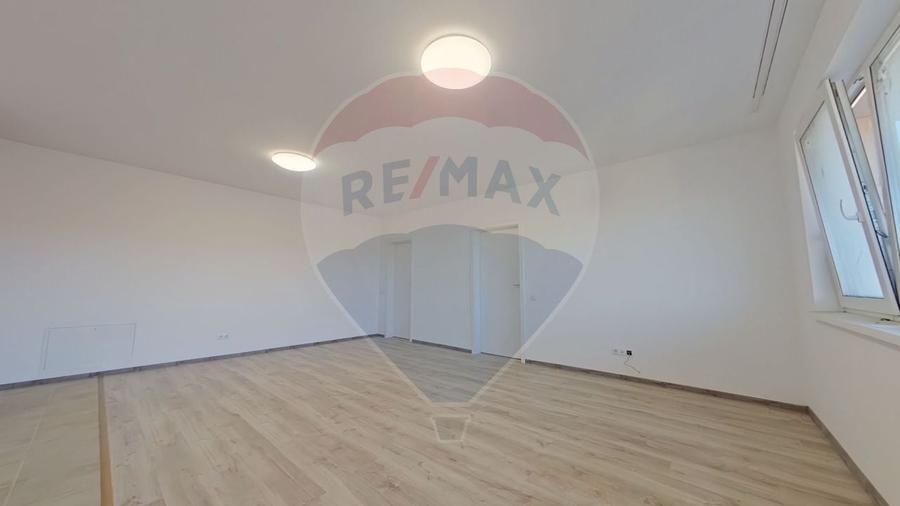 Apartament cu 2 camere, vedere spre parcul Poligonului, COMISION 0% - 5