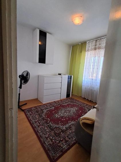 Apartament cu 3 camere decomandat în Frumoasa