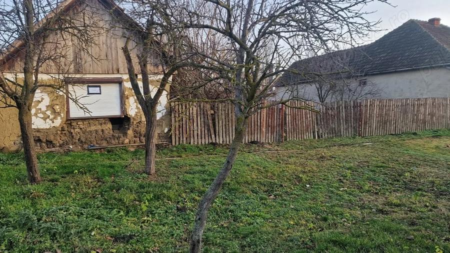 Teren de 1885 mp, în Olari