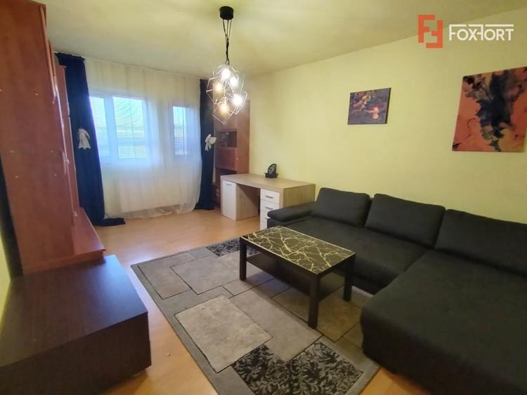 Apartament cu 3 camere decomandat, mobilat în Freidorf