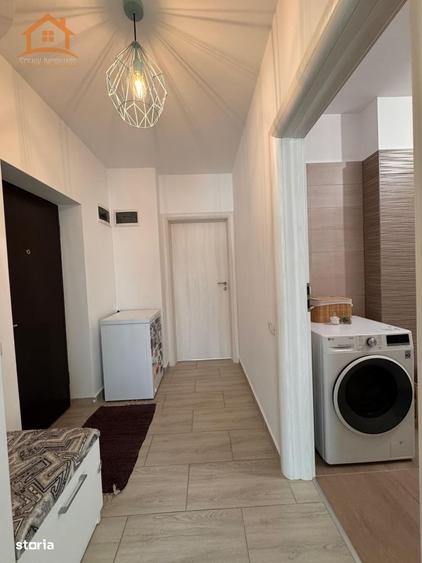 Apartament cu 3 camere decomandat în 13 Decembrie