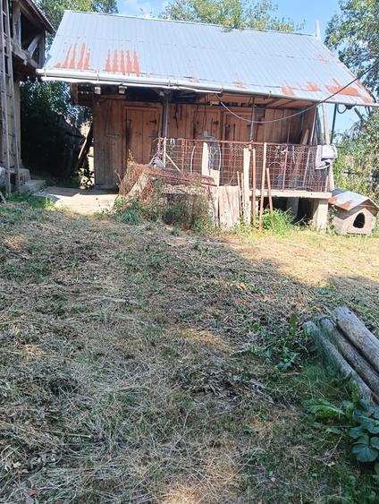 Casă cu 4 camere cu Teren 1100 Mp în Central