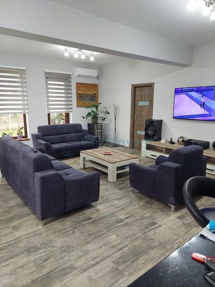 Casă individuală cu 4 camere cu Teren 700 Mp în Sud-Vest