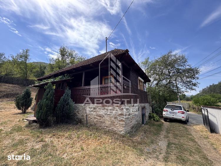 Casă cu 4 camere cu Teren 647 Mp în Toplița