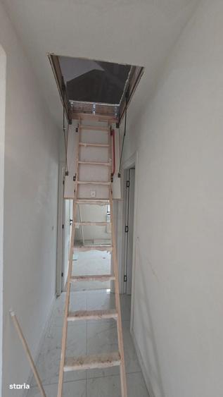 Casă cu 3 camere decomandat în Miroslava