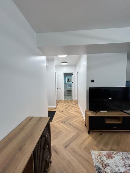 Apartament cu 2 camere semidecomandat în Pipera