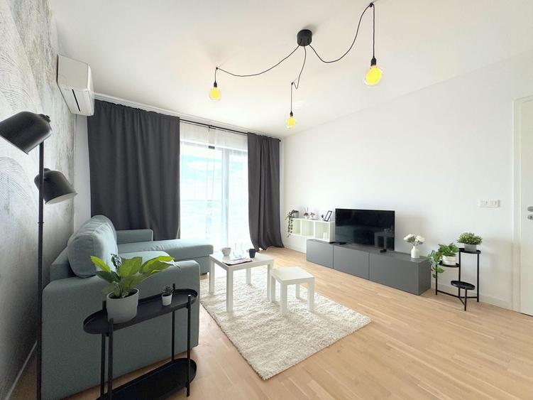 Apartament cu 2 camere decomandat, mobilat în Complex Studențesc