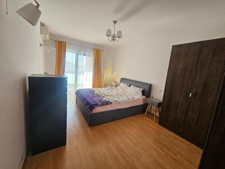 Apartament cu 3 camere decomandat, mobilat în Doamna Ghica