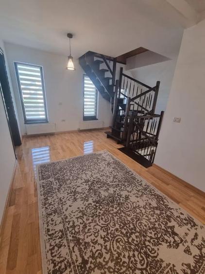 Casă individuală cu 4 camere cu Teren 500 Mp în Moara Nica