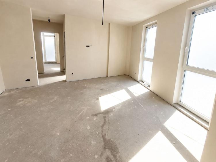 Apartament cu 2 camere semidecomandat în Mărăști