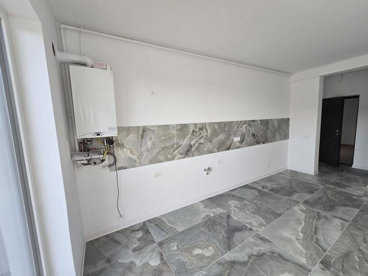 Apartament cu 2 camere decomandat în Girocului