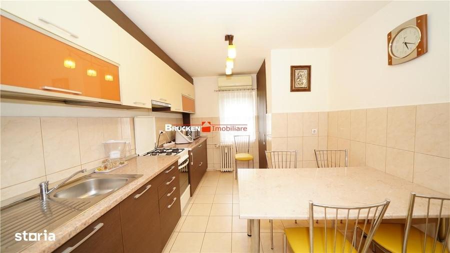 Apartament cu 4 camere în Central