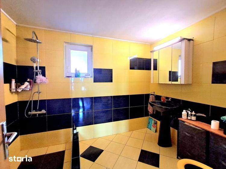 Casă cu 6 camere cu Teren 600 Mp în Apahida