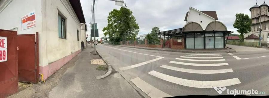 Casă cu 2 camere cu Teren 360 Mp în Central