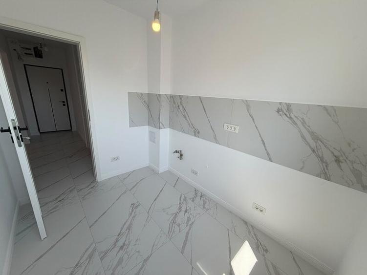 Apartament cu 2 camere decomandat în Tei