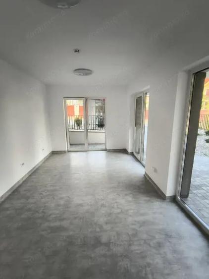 Spațiu comercial, de 286 mp, în Spitalului