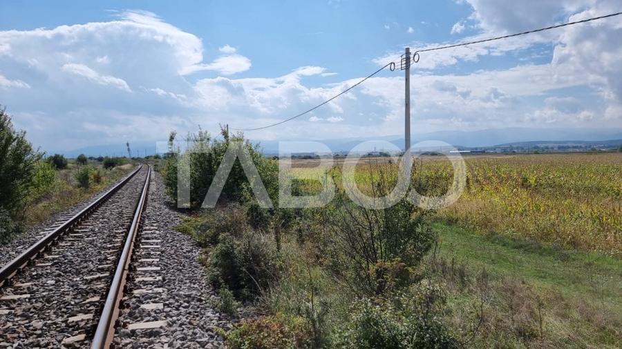 Teren agricol extravilan de 28000 mp, în Șura Mică