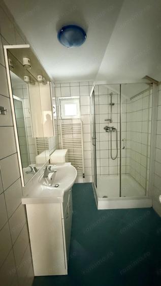 Apartament cu 4 camere decomandat, mobilat în Girocului