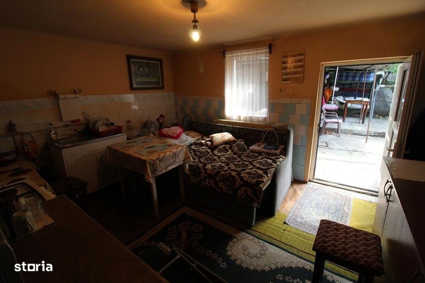 Vand casa P+Pod in Hunedoara, zona Chizid, teren 250mp, anexe... - 14