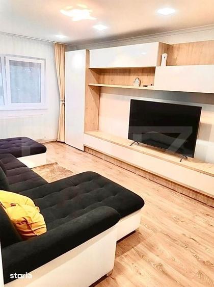 Apartament cu 3 camere decomandat în Decebal