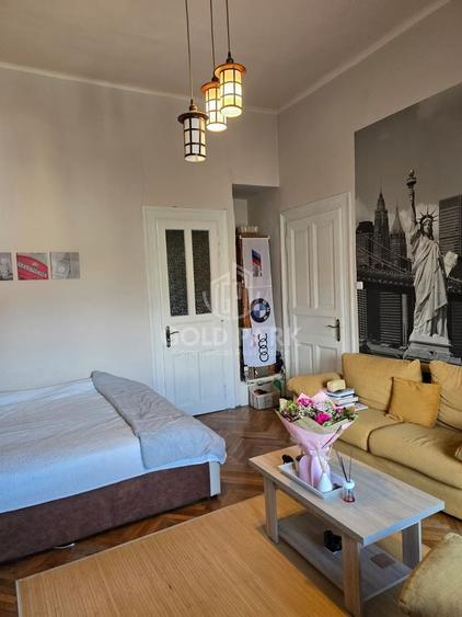 Apartament cu 3 camere decomandat, mobilat în Ultracentral