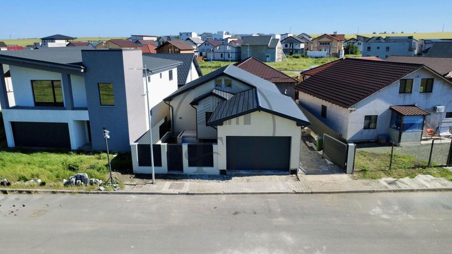 Casă individuală cu 5 camere cu Teren 257 Mp în Valu lui Traian