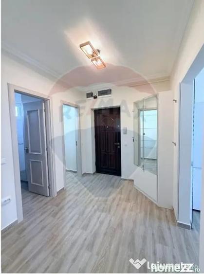 Apartament cu 2 camere decomandat în Trei Stejari