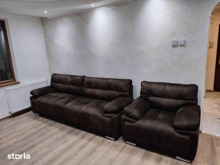 Apartament cu 4 camere decomandat în Central