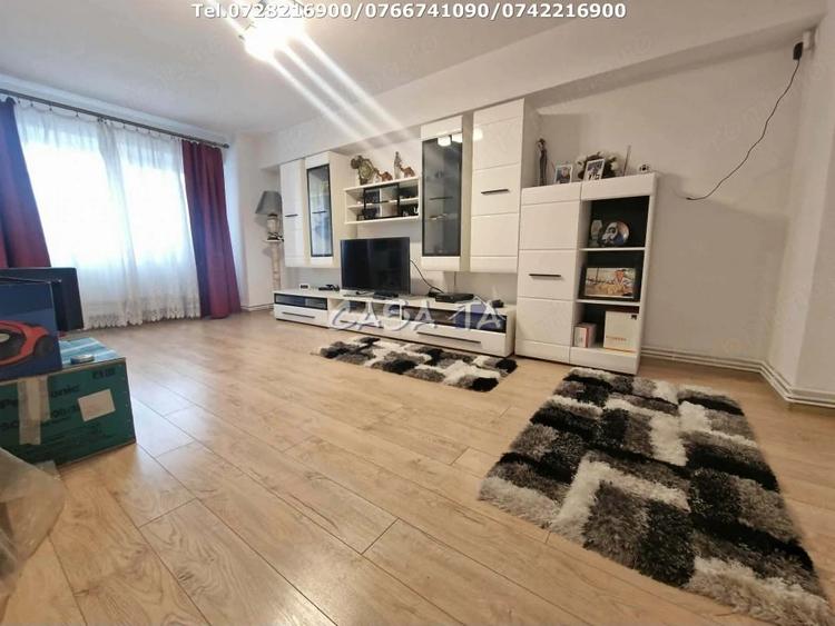 Apartament cu 4 camere decomandat în Ultracentral