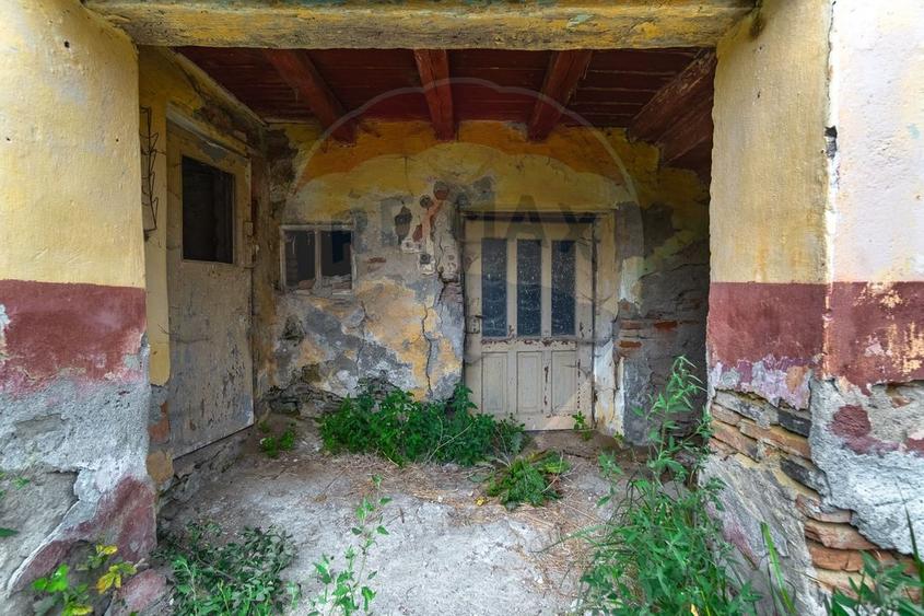 Casă individuală cu 6 camere cu Teren 1044 Mp în Jibert