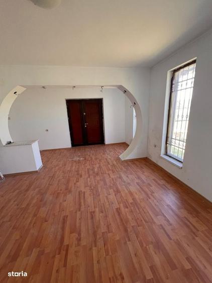 Casa S+P+1 cu terase mari si teren2700 mp Orlesti - 1