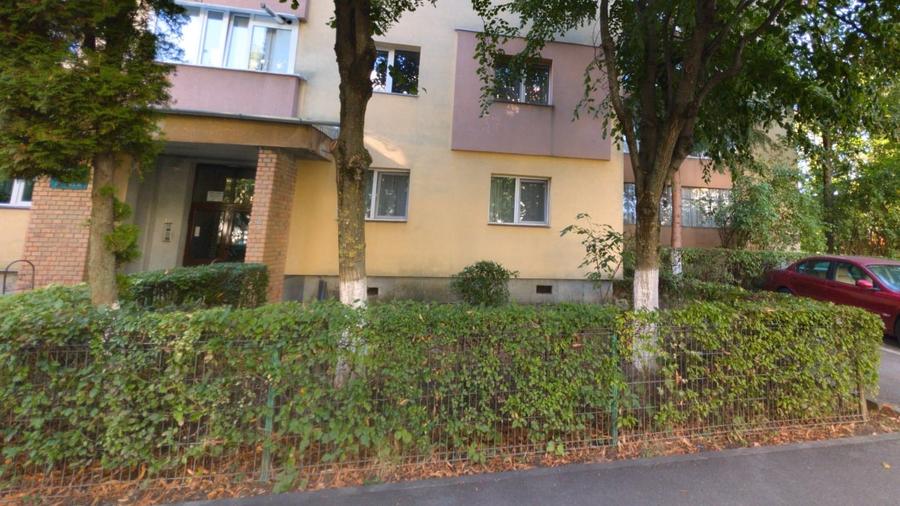Apartament cu 2 camere decomandat, mobilat în Zorilor