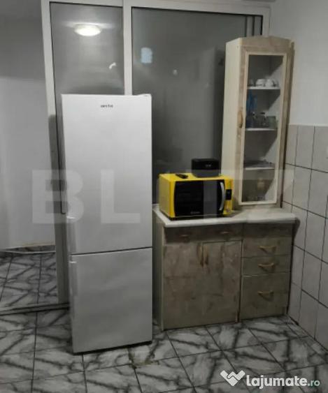 Apartament cu 4 camere decomandat în Burdujeni