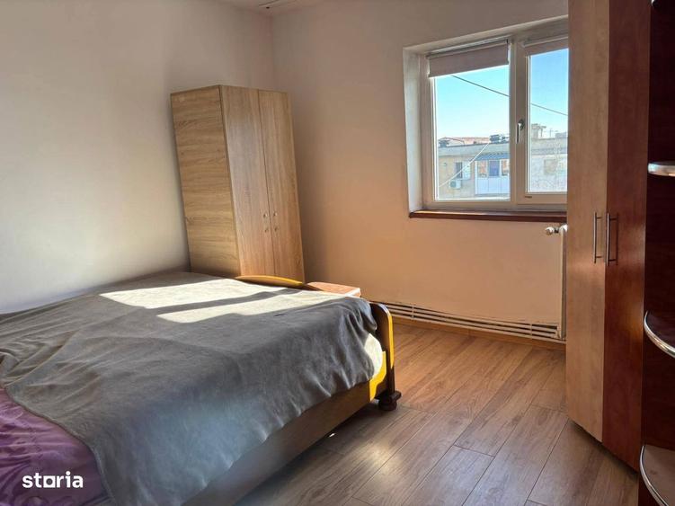 Apartament cu 2 camere decomandat în Rovine