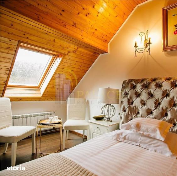 Casă cu 8 camere cu Teren 1000 Mp în Central