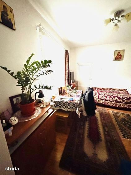 Casă cu 4 camere cu Teren 1345 Mp în Central