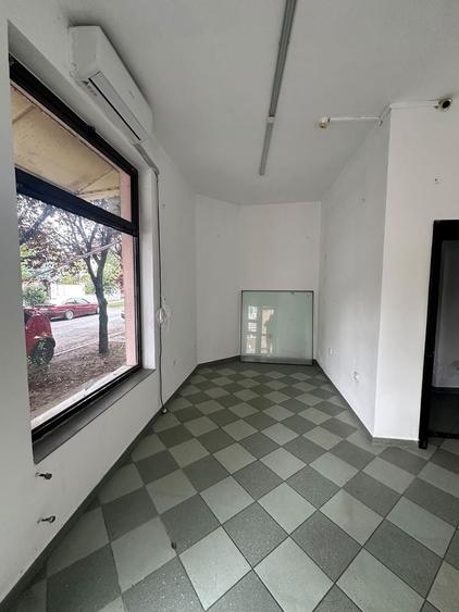 Spațiu comercial, de 70 mp, în Central