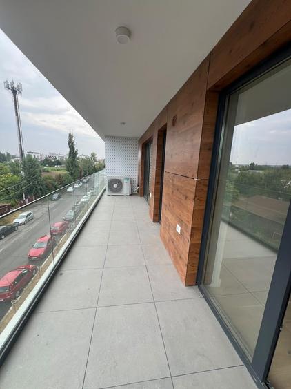 Apartament cu 3 camere decomandat, mobilat în P-ta Presei Libere