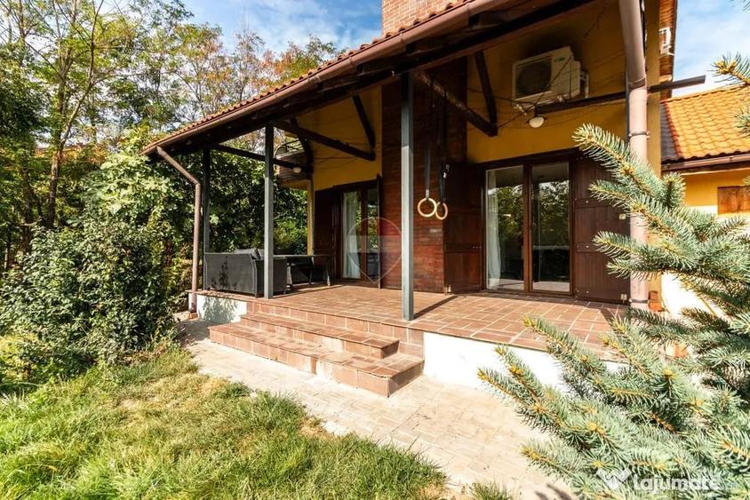 Casă cu 6 camere cu Teren 751 Mp în Corbeanca