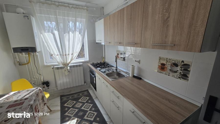 Apartament cu 2 camere semidecomandat în Primăverii