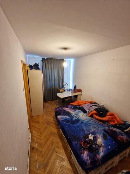 Apartament cu 3 camere semidecomandat în Circumvalațiunii