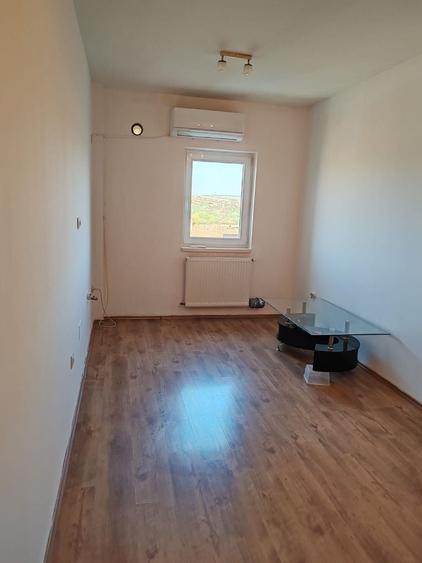 Apartament cu 2 camere decomandat în Paleu