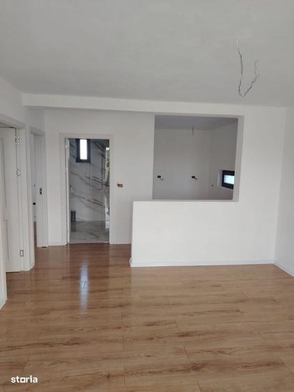 Casă cu 3 camere în Central